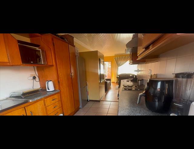 2 BEDROOM TOWNHOUSE FOR SALE IN NAVALSIG